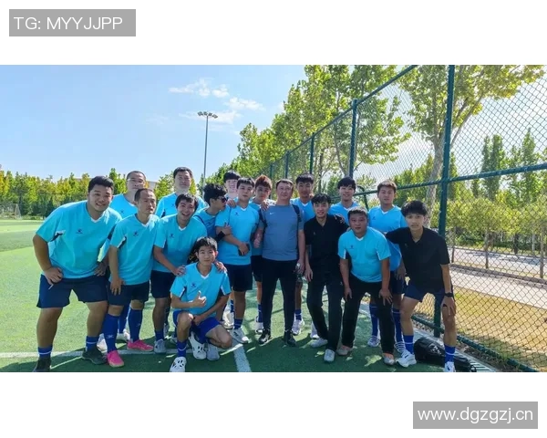 广州足球队团队协作深度解析与其他球队的对比分析