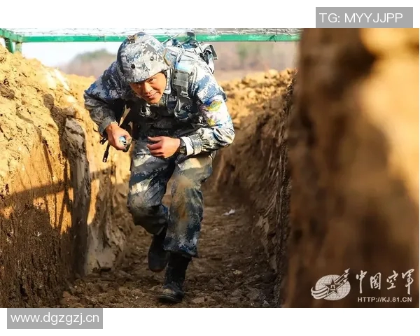 深圳攀岩队边路渗透战术解析与实战应用探讨